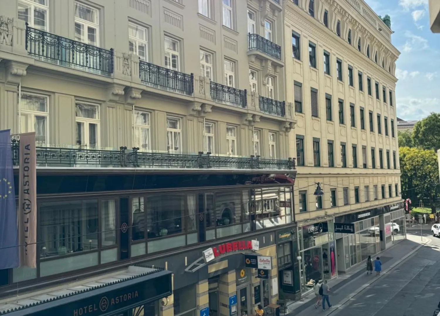Opera Vienna Apartment 145 M2 0*,
