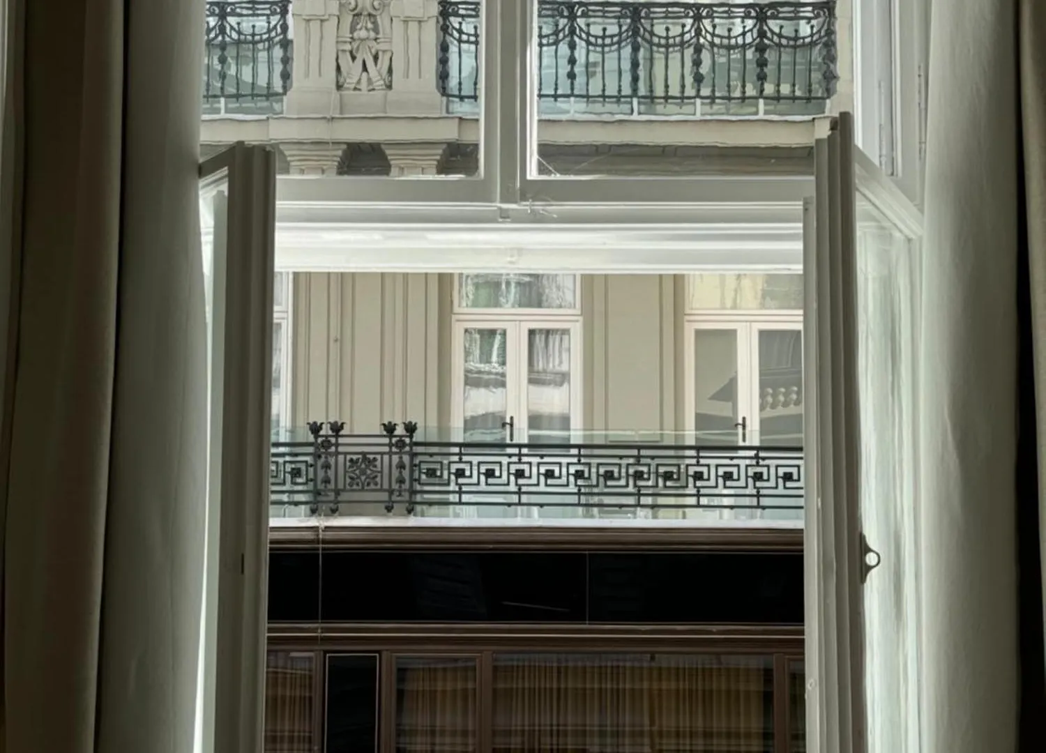 Opera Vienna Apartment 145 M2