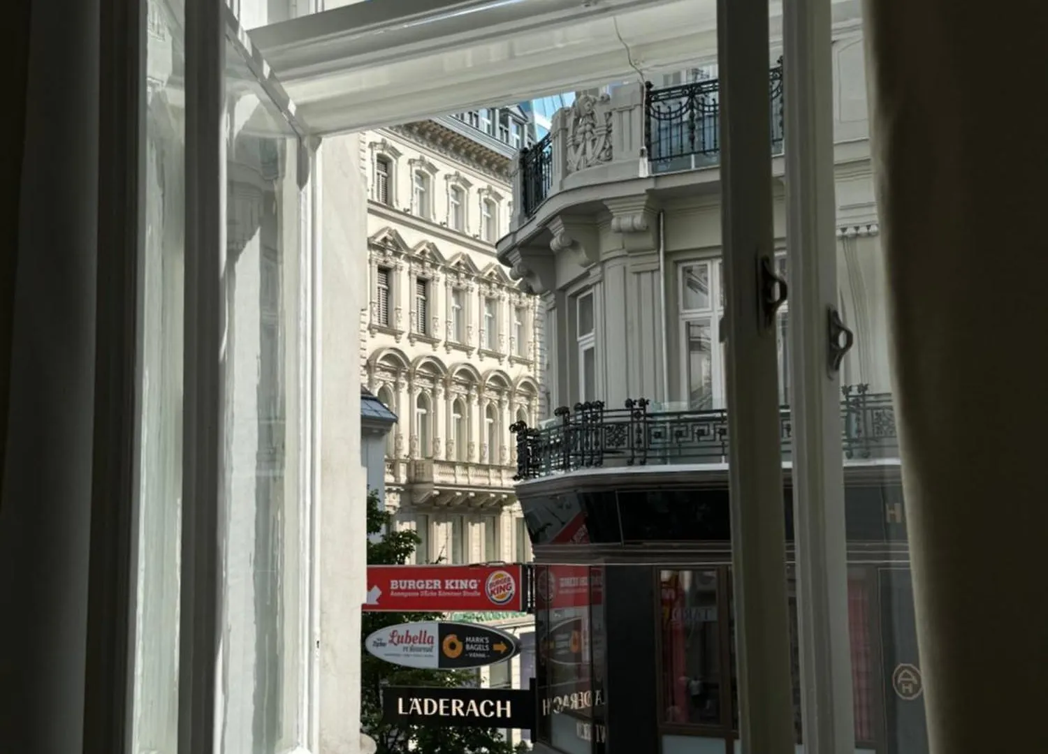 Opera Vienna Apartment 145 M2