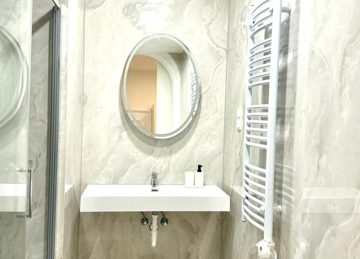 Opera Vienna Apartment 145 M2 0*,  Austria